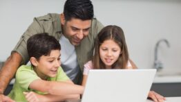 Aileler İçin 4 Farklı Uzaktan Eğitim Önerisi